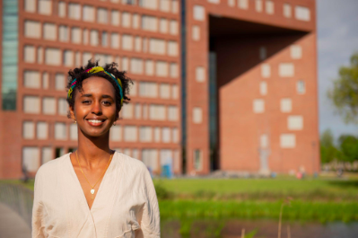 Aisha Hassan cycles through the Middle East!